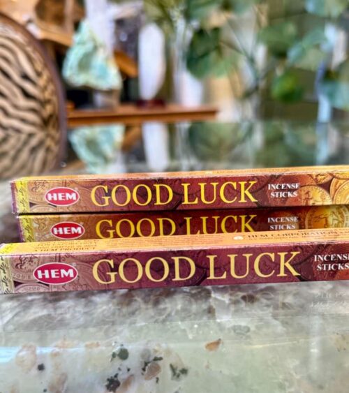 Invite positivity, fortune, and spiritual harmony into your life with Good Luck Incense Sticks by HEM. Crafted to enhance you in the pursuit of good fortune