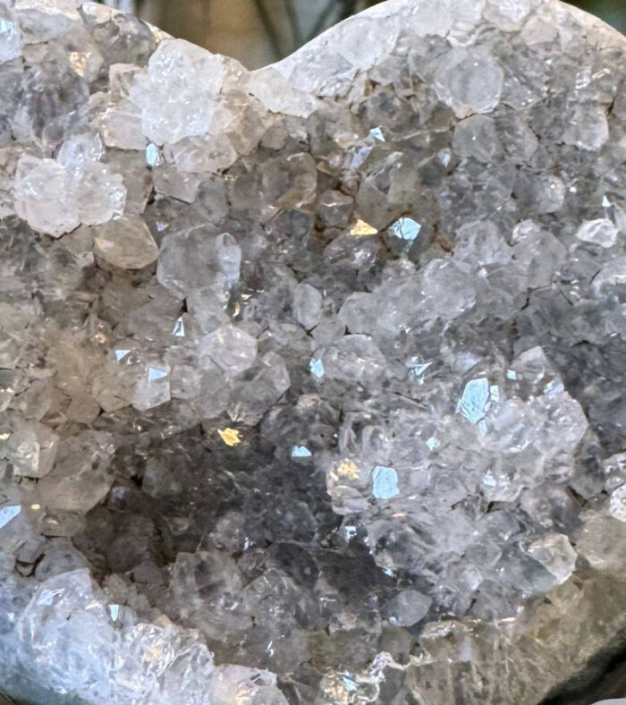 Druzy Agate Heart Details