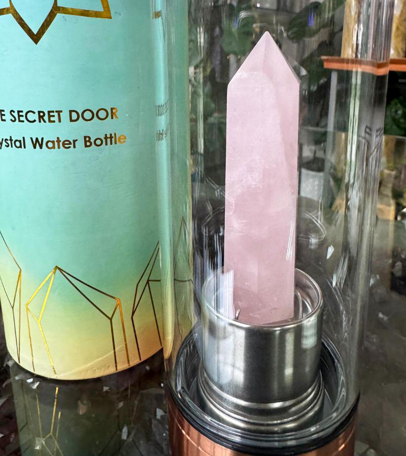 Rose Quartz Crystal Water Bottle - Rose Gold Details