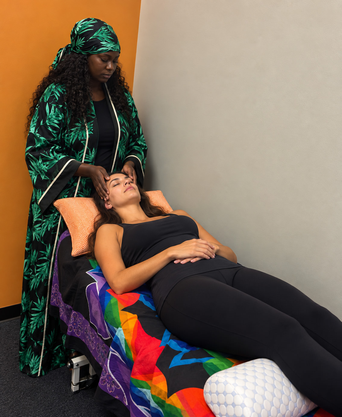 Raina Reiki Master in Reiki Session Raina Reiki Master in Reiki Session